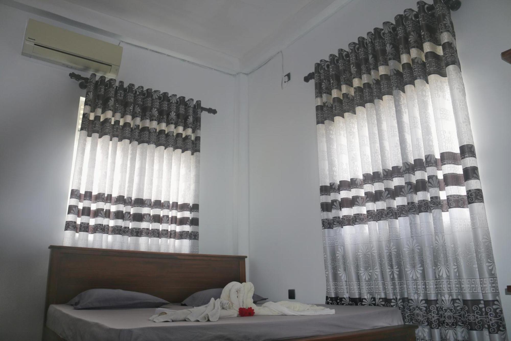 Dinuli Home Stay Ahungalla Eksteriør billede